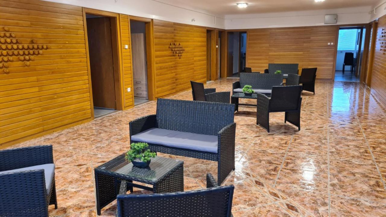Heder Apartmanok Balatonfenyves Exterior foto